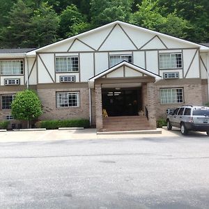Brookshire Inn