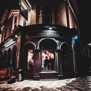 The Veteran Hotel & Bar